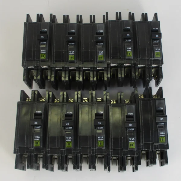 Lot of 10 - Square D QOUQ235B QOU 35A 2 Pole 120/240V Circuit Breaker - Open Box