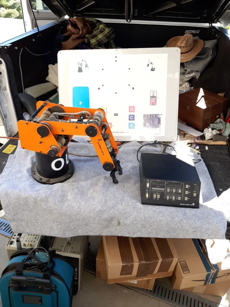 Scorbot ER 3 Eshed Robotec Robot Arm Working Comes With Owners Manual Copy 6th 1 s l1600 460