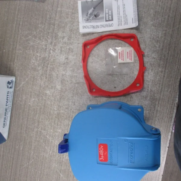 Meltric DS Receptacle/Connector 37-24043 200A Nema 3R New Surplus