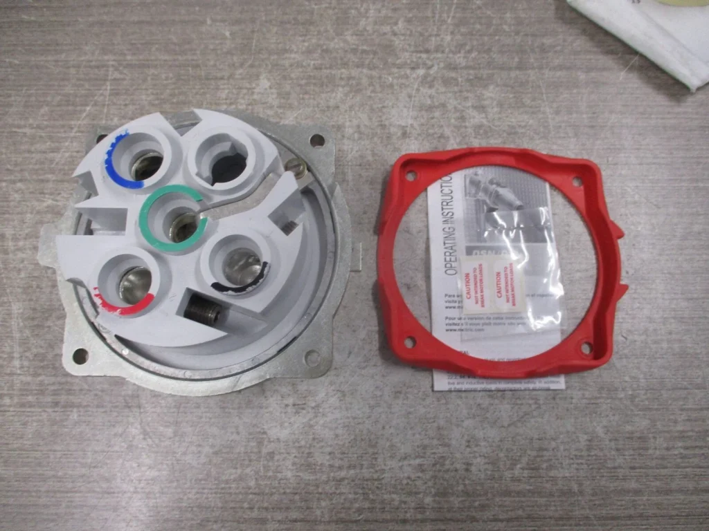 Meltric DS Inlet/Plug 37-28043 200A Nema 3R New Surplus 1 37 28043 0