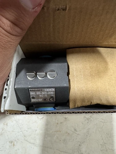 NEW LISTING1PC NEW for BALUFF limit switch BNS 819-B03-D08-40-11