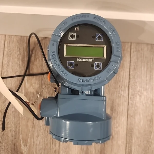 Rosemount 8732E Field Mount Magnetic Flow Meter Transmitter 8732ESR2A1NAM4 NEW