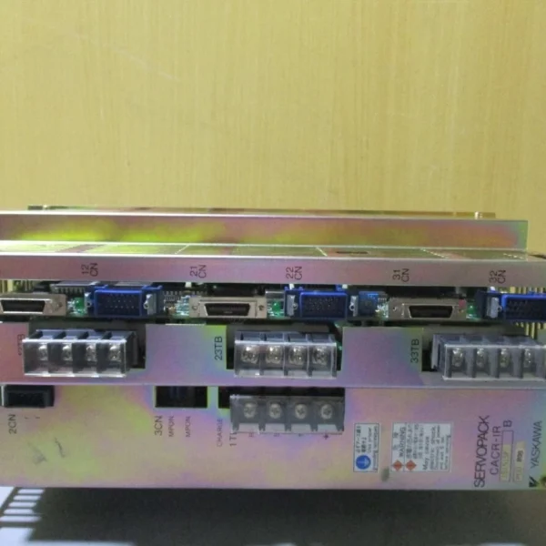 MINT CONDITION YASKAWA SERVOPACK CACR-IR 151515FB *OVERNIGHT SHIP AVAILABLE