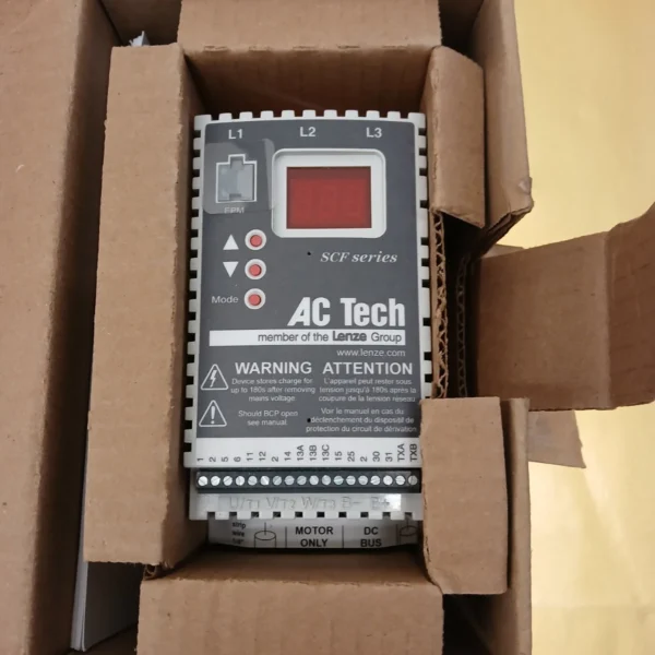 1 PC New LENZE frequency converter SCF430V (Expedited Shipping Available)