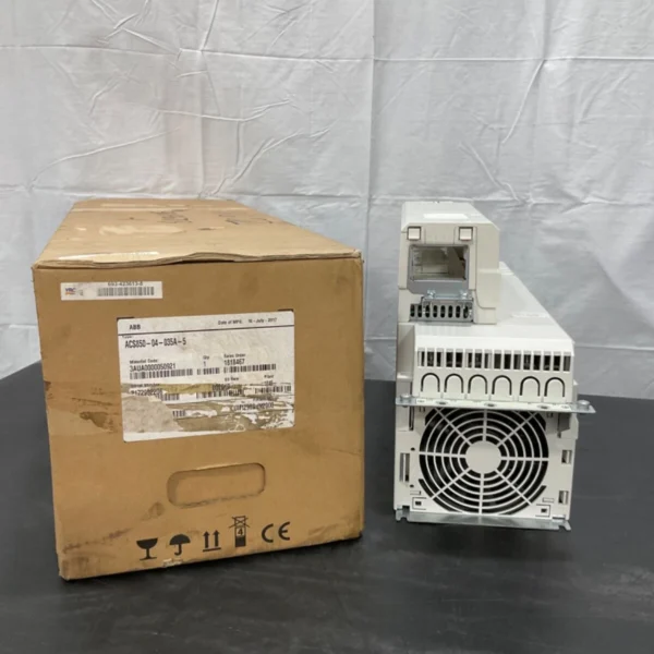 ABB ACS850-04-035A-5 500V 3PH 30A frequency converter NEW