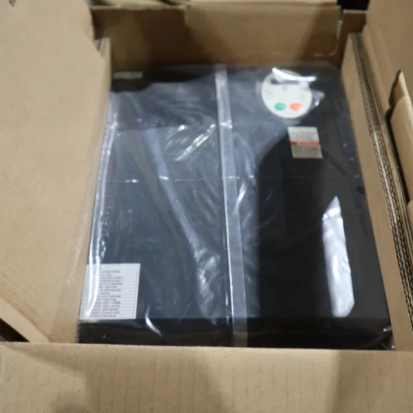 Schneider Electric Drive 15kW 20HP 480V 3 Phase ATV212HD15N4 NEW IN BOX #5002A