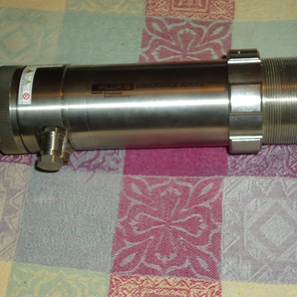 FLUKE ENDURANCE OPTICAL PYROMETER WITH MOUNTS, WIRING,ETC EIRH-F2-L-O-O W/PAPERS