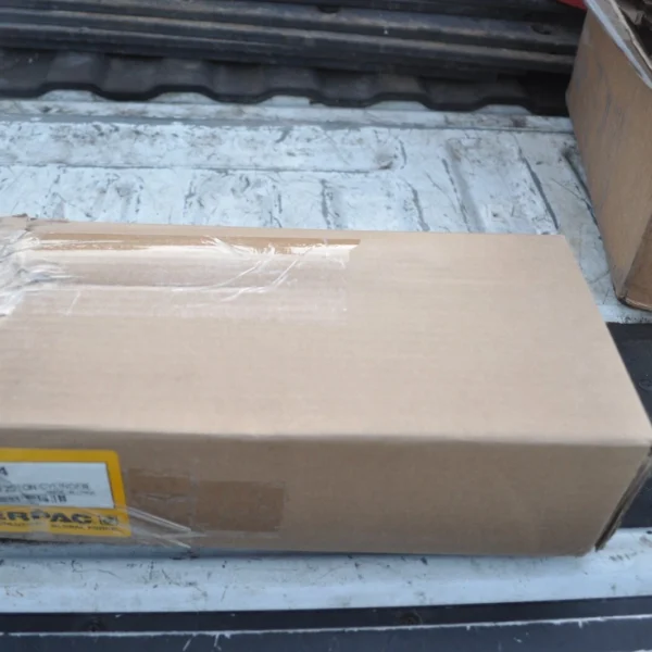 ENERPAC RC254 Hydraulic Cylinder 25 tons, 4" Stroke NEW IN BOX