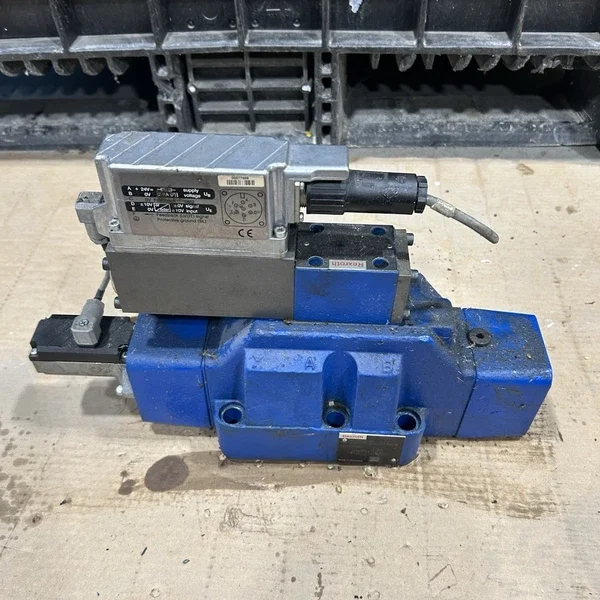 Rexroth 0811404439 Valve