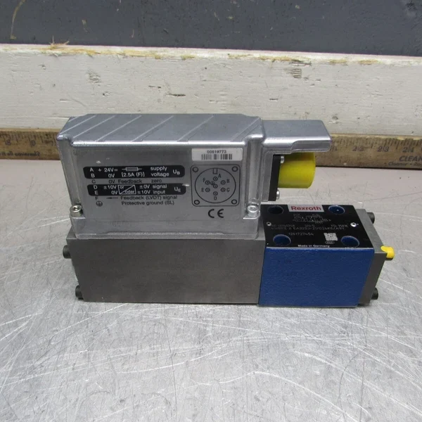 NEW! REXROTH 0811403128 , SERVO VALVE ,4WRPE 6 EA32SJ-21/G24K0/A1M , MAKE OFFER!