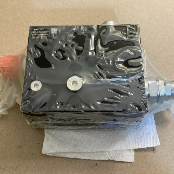 Rexroth Genuine JCB 332/G5833 REGEN VALVE BLOCK 350 BAR