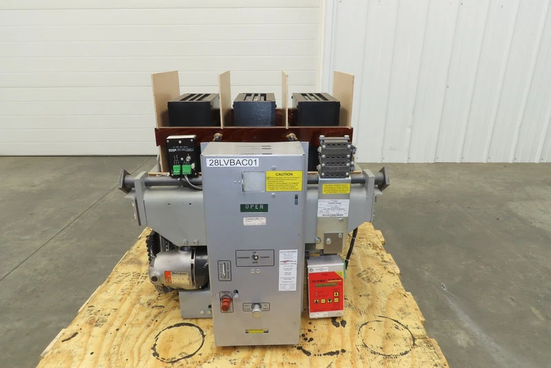 Allis Chalmers LA-3000 Air Circuit Breaker 600VAC 3000A 3 Pole AC Pro Quick Trip 2 LA 3000 0