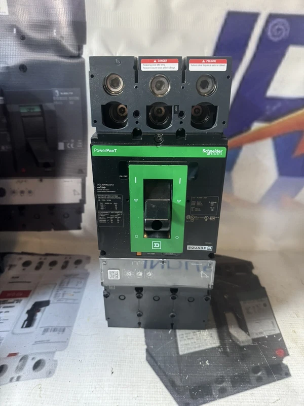 NEW NO BOX SQUARE D LGL36400U31X CIRCUIT BREAKER 3P 400A 600V 2 LGL36400U31X 0