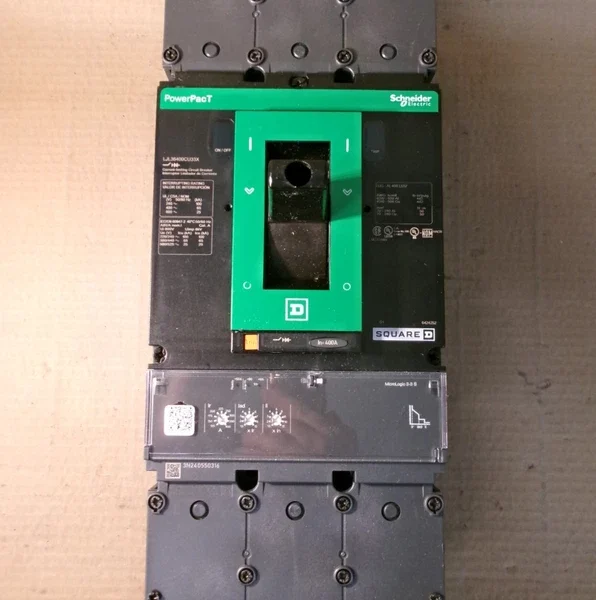 NEW Square D LJL LJL36400CU33X 3 Pole 400 Amp Circuit Breaker LJL36400 nto
