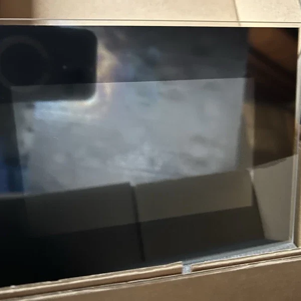 New In Box - Loytec HMI LVIS-3ME7-G2