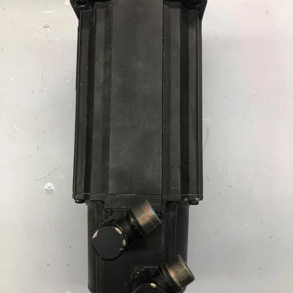 Rexroth Indramat 3-Phase Permanent Magnet Motor MHD090B-047-NP0-UN Servo Motor
