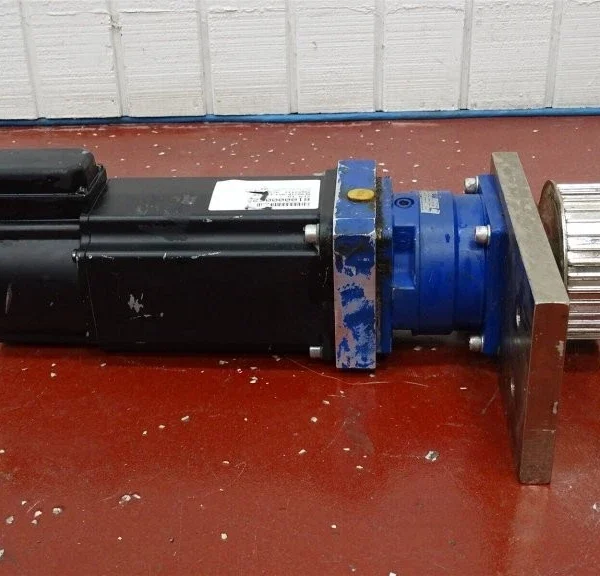REXROTH MKD071B-016-KP0-KN SERVO MOTOR 6000RPM 3PH W/ ALPHA REDUCER RATIO 10:1