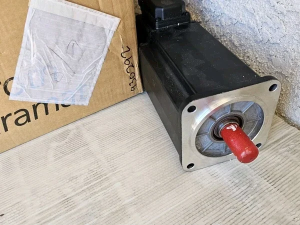 Rexroth MKD071B-061-GG0-KN Permanent Magnet Servo NEW