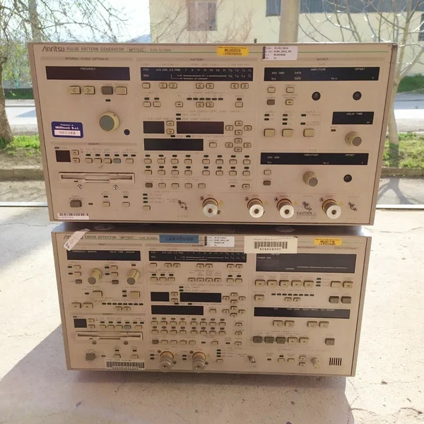 Anritsu MP1763C Pulse Pattern Generator and MP1764C Error Detector
