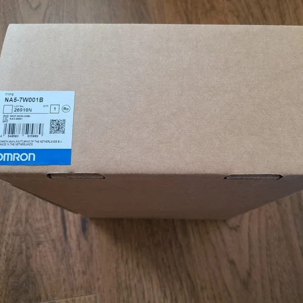 NEW Genuine Omron NA5-7W001B Touch Screen NA57W001B HMI Terminal