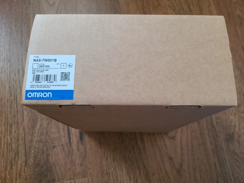 NEW Genuine Omron NA5-7W001B Touch Screen NA57W001B HMI Terminal 2 NA5 7W001B 0