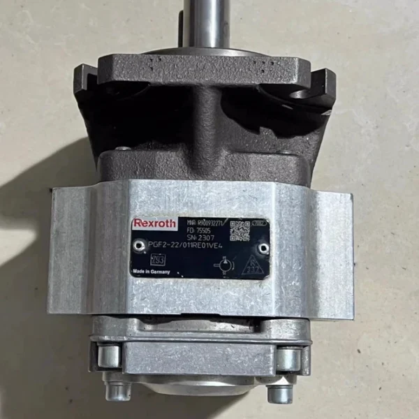 REXROTH R900932271 internal gear pump PGF2-2X/011RE01VE4