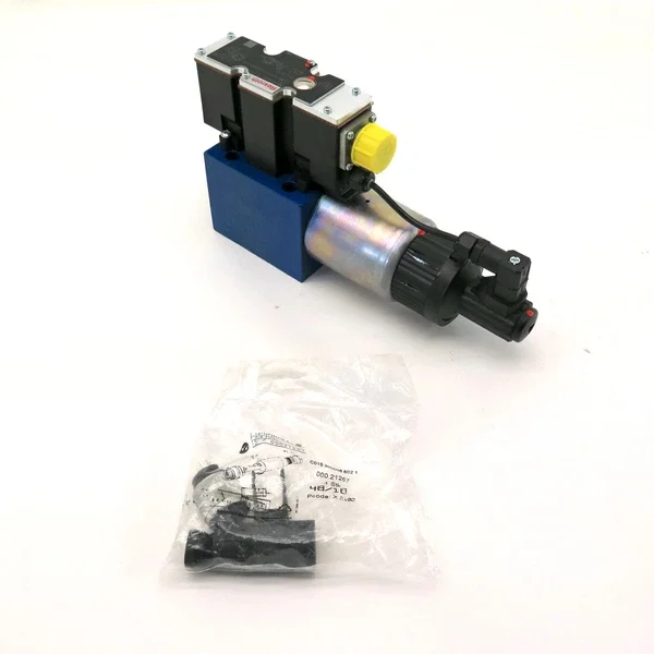 Rexroth R900940191 4WREE 10 EA75-2X/G24K31/A1V Proportional Hydraulic Valve