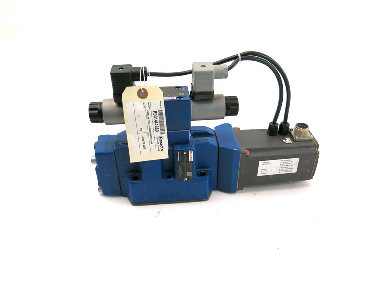 Rexroth 4 WRAP 6 W7-04-30=G24K4/M=00 Proportional Hydraulic Valve R900972654 2 R900972654 0