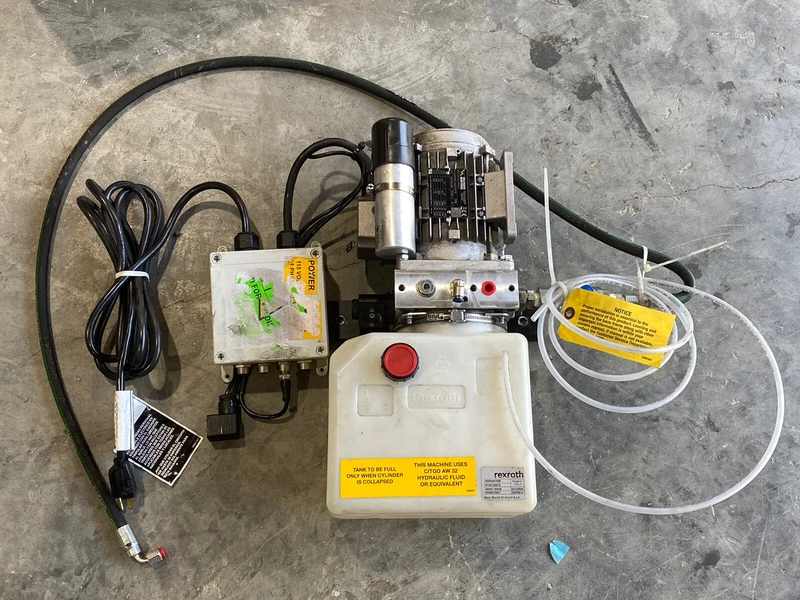 Rexroth Valtro Motor With Tank And Control Box MM71C2P , R930075827 New 2 R930075827 0