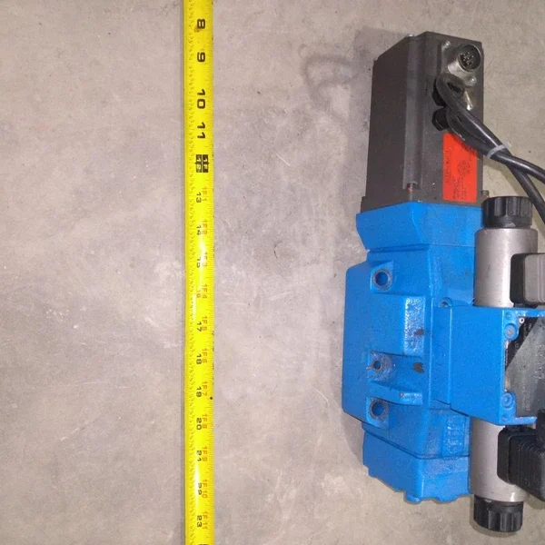 REXROTH 4WRKE 16 W6-200E-33/6EG24K31/A1D3M R900890214 24V