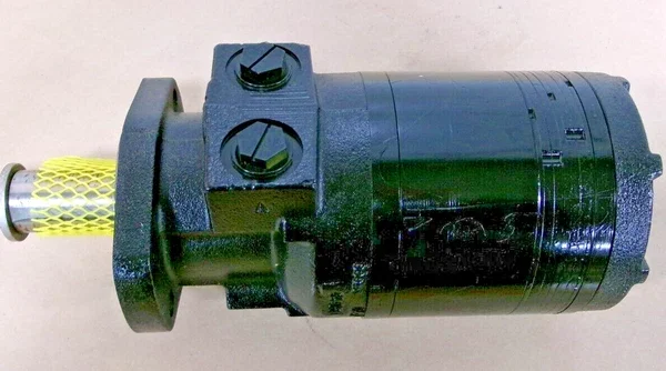 PARKER TG0530MS030AAA Torq motor-1-1/4" keyed shaft-4 bolt magneto mount