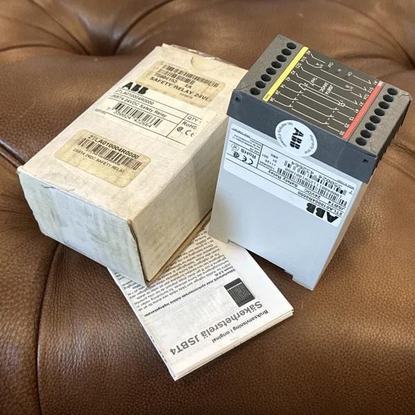 NEW ABB JSBT4 2TLA010004R0000 Safety Relay 24VDC WARRANTY FAST SHIPPING