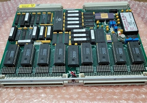 VMIC VMIVME 3113A-100 Scanning 12bit Analog to Digital Converter Module