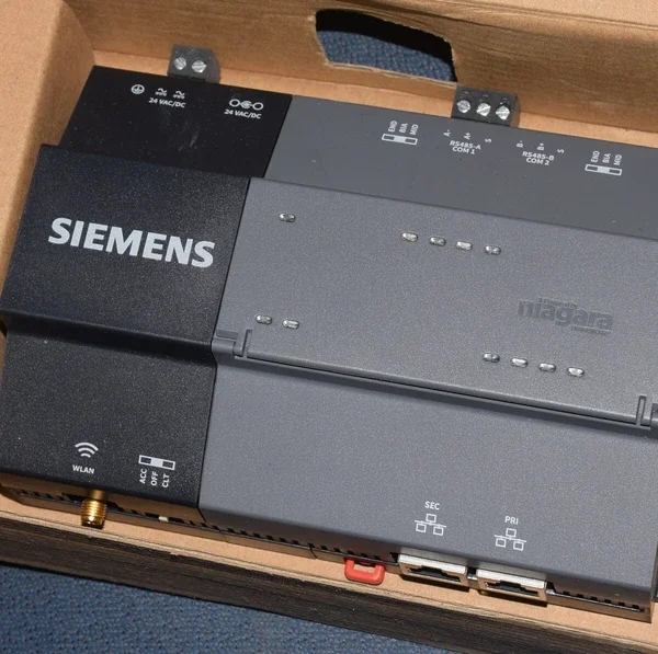 SIEMENS NIAGARA JACE IO CONTROLLER 12977 32300323-001C