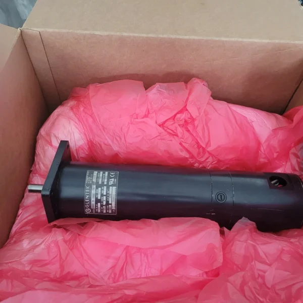 Milltronics MT30U4 , DC Servo Motor, 5/8" Shaft, 180V, 3500RPM, 41 in lbs .