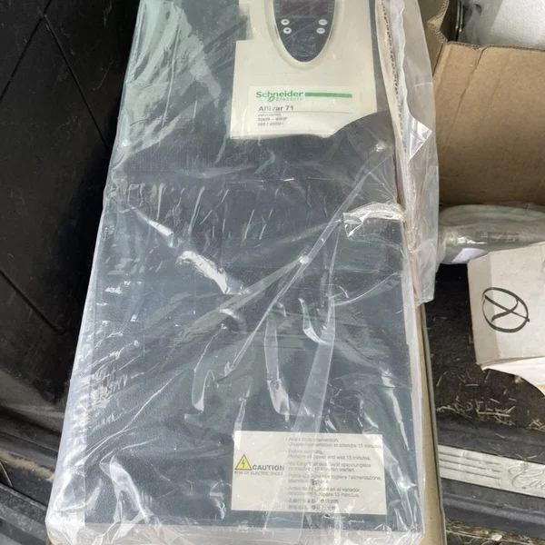 Schneider ATV71HD30N4 Altivar 71 30kw 380v-480v Inverter 40hp Ver3.3