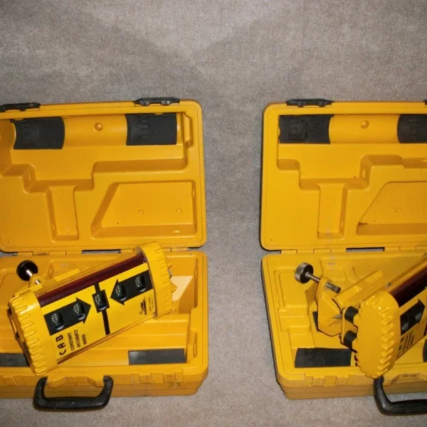 LOT OF 2 NICE CAB LASER ALIGNMENT 360 SENSOR CONTROL LASER RECIEVER 42900-01