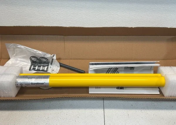 Allen-Bradley 440L-R4J0640YD SER A REV D Guardmaster Safety Light Curtain