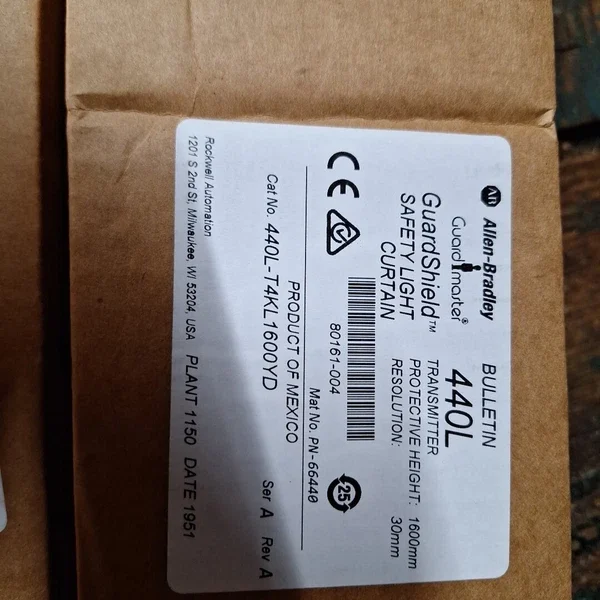 ALLEN BRADLEY Light Curtain 440L-T4KL 1600YD & R4KL SET