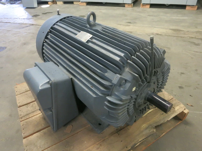 Rebuilt Toshiba 200 HP TKKH 447TSS 3575 RPM 460V Premium Eff Induction Motor 2 447TSS 0