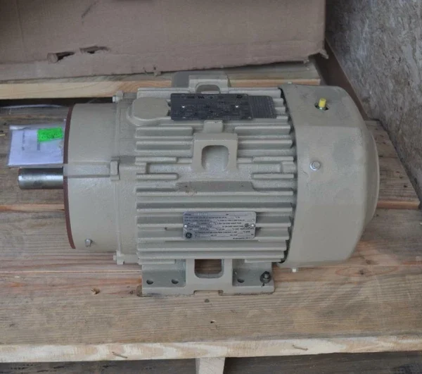 GENERAL ELECTRIC 5KS213XAA200 cat no M8911 EXTRA SEVERE DUTY MOTOR 7.5HP