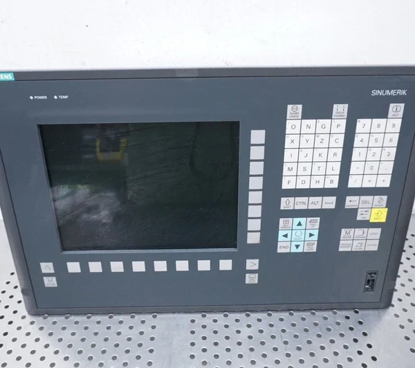Siemens 6FC5210-0DF25-2AA0 PCU 50, 1,2GHz 6FC5203-0AF00-0AA1 operator