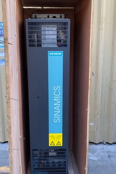 Siemens Sinamics Motor Module 6SL3320-1TE33-1AA3 New