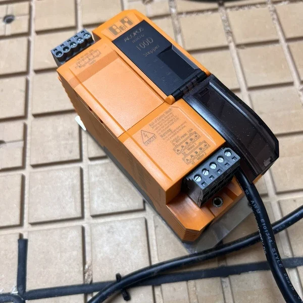 B&R ACOPOS 100D 80sd100xd.c0xx-01