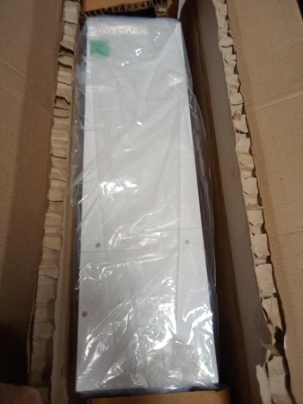 Schneider Electric 865-1034 Charge Controller Context MPPT 100 600 100A 600VDC 2 865 1034 0