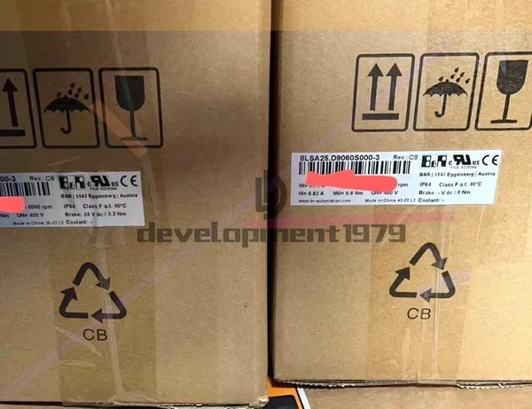 1PC NEW B&R 8LSA25.D9060S200-3 servo motor
