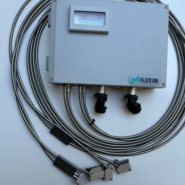 Flexim Ultrasonic Flowmeter Fluxus F704. Complete with CDQ2N52 sensors.