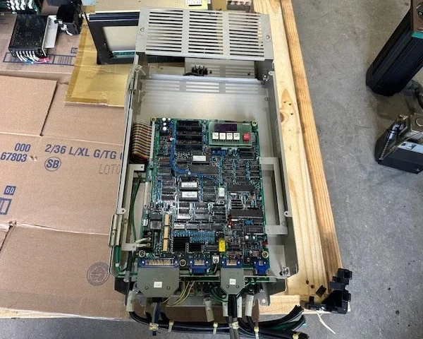 Yaskawa Varispeed Frequency Drive CIMR-MTIII-15K 626 MT3