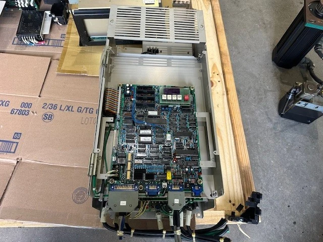 Yaskawa Varispeed Frequency Drive CIMR-MTIII-15K 626 MT3 2 CIMR MTIII 15K 0