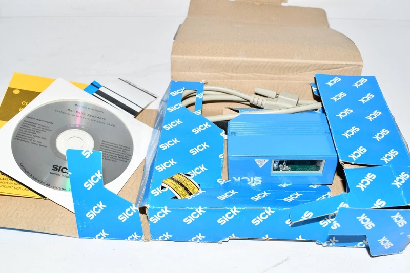 NEW Sick CLV430-0010 BAR CODE SCANNER LONG RANGE LINE SCANNER 10-30 VDC V4.00 So 2 CLV430 0010 0
